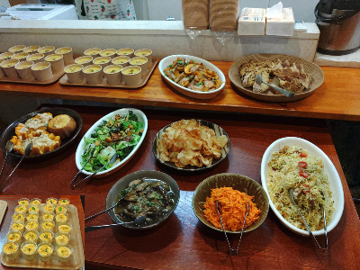 かぼちゃなどを使った料理の様子