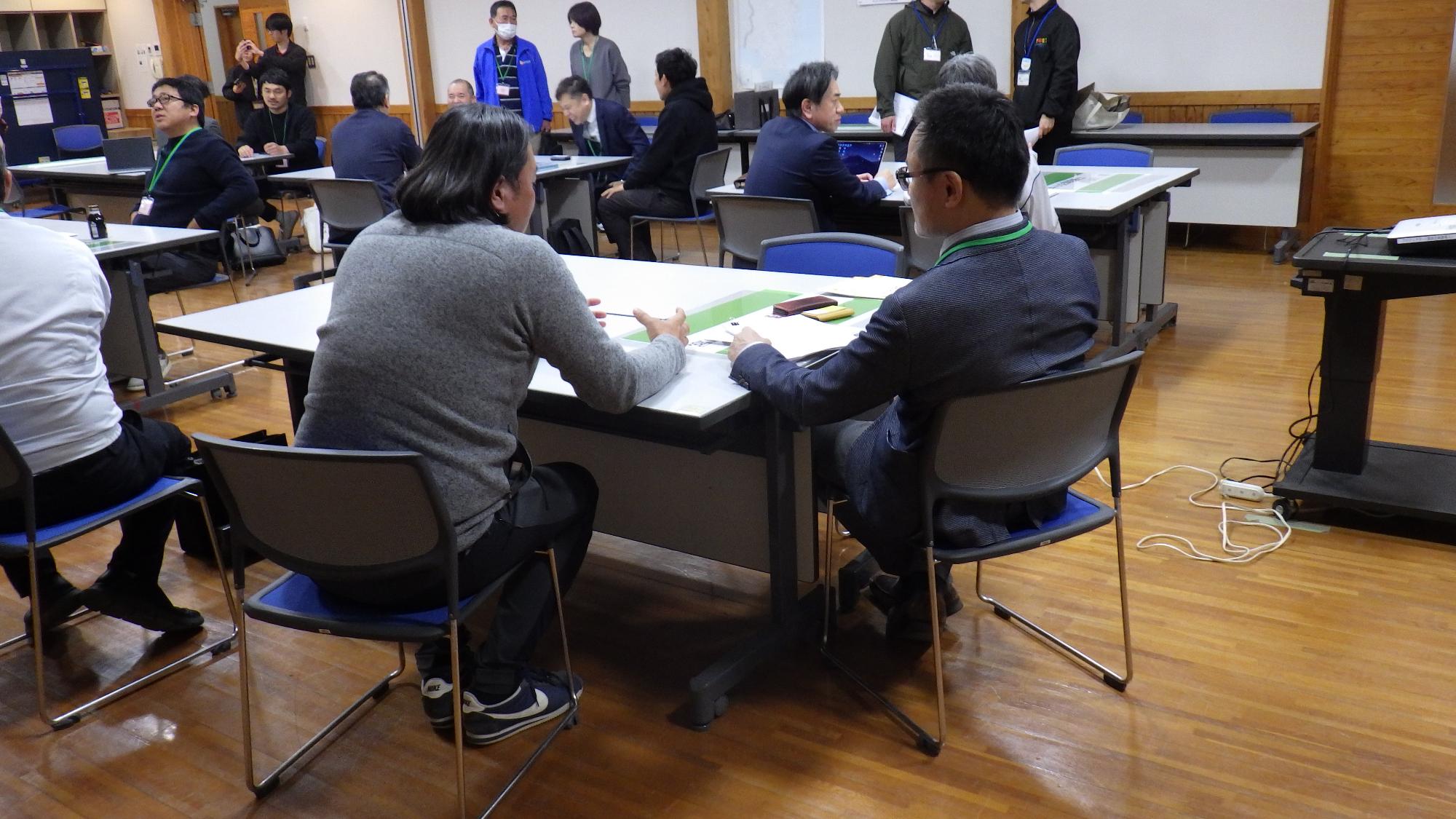 交流会の様子２