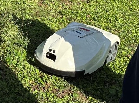 自動草刈機クロノス