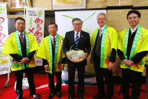 めろめろメロン